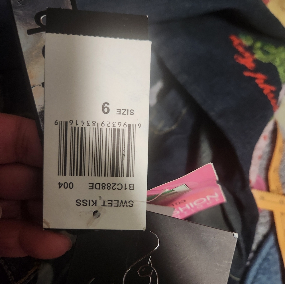 Jeans - Picture 4 of 4